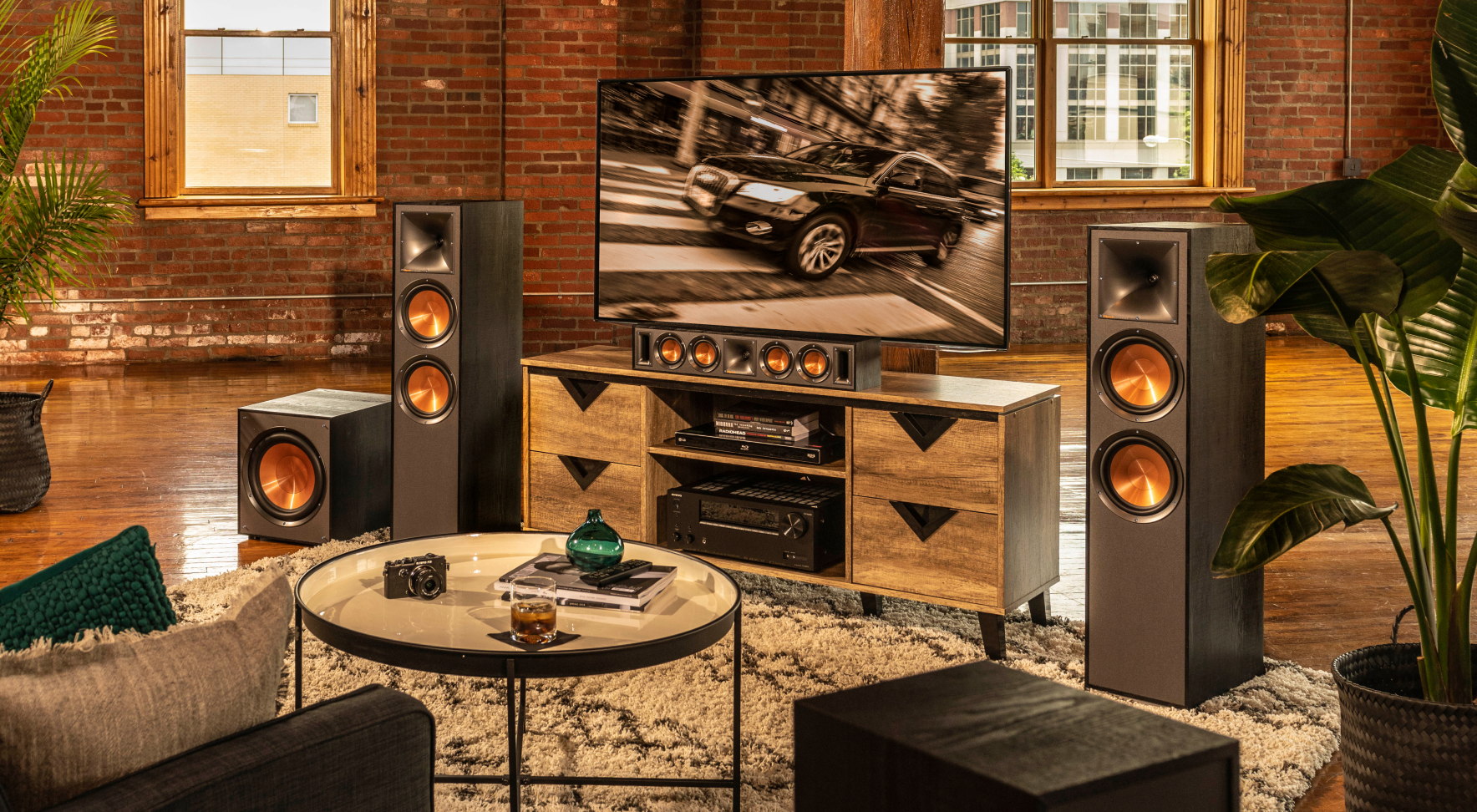 Настоящего звука. Klipsch r-820f. Klipsch reference r-820f. Акустическая система Klipsch r-620f. Акустика Klipsch 620.